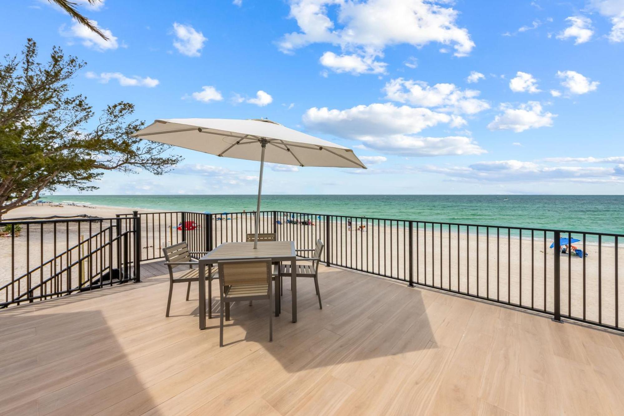 Seabreeze At Anna Maria Island Inn Bradenton Beach Esterno foto